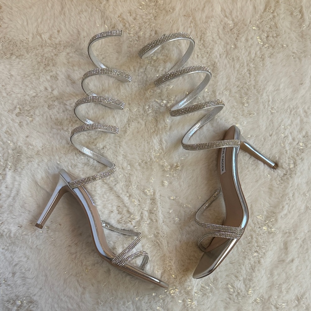 SOLD Steve Madden Spiral Diamond Heels